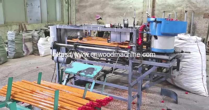 Automatic-Broom-Mop-Wooden-Handle-Hanging-Cap-Install-Machine